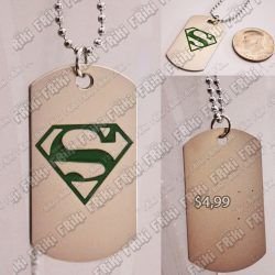 Collar Comics Superman Placa Logo S Ecuador Comprar Venden, Bonita Apariencia perfecta para parejas, practica, Hermoso material de bronce niquelado Color plateado y negro Estado nuevo