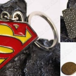 Llavero Comics Superman Ecuador Comprar Venden, Bonita Apariencia perfecto para decorar tus pertenencias, practica, Hermoso material de bronce niquelado Color amarillo y rojo Estado nuevo