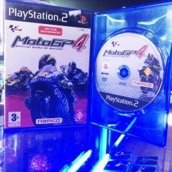 Videojuegos para consola PS2 Motor GP4 Ecuador Comprar Venden, Bonita Apariencia ideal para los fans, practica, Hermoso material de papel Color como en la imagen Estado usado